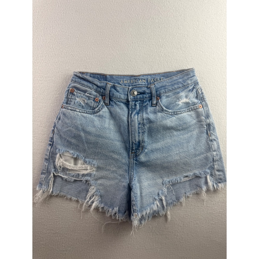 American Eagle Highest Rise 90s Boyfriend Shorts Light Wash Distressed Size 2